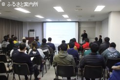 軽種馬育成調教センター(BTC)軽種馬診療所で開かれた｢馬の疾病｣講習会