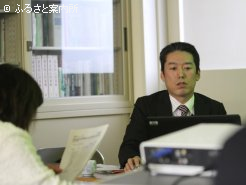 講演者の豊口享志氏