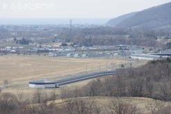 施設見学ツアーが開かれた軽種馬育成調教センター