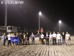 本馬場での口取り