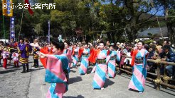 踊り連の華麗な舞