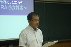 主催者を代表して挨拶する日本軽種馬協会静内種馬場軽種馬生産技術総合研修センターの中西信吾場長