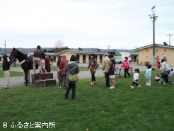 隣接するHBA北海道市場敷地内で行われた