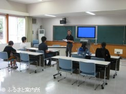 体験入学会初日は研修内容の説明を受けた