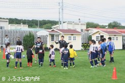 とねっこ広場でのサッカー教室