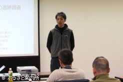 全国装蹄競技大会の優勝報告をする森野健太さん