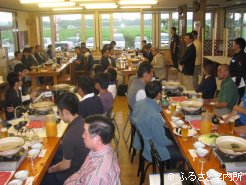 平取和牛専門店くろべこで行われた表彰式。地元の名産･びらとり和牛に舌鼓を打ちながら品評会の労をねぎらった