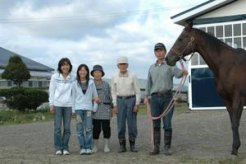 上村さん一家と本馬の母