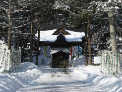 源義経を祭る平取町の義経神社