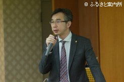 北海道事業承継･引継ぎ支援センター承継コーディネーターの新宮隆太氏が講師を務めた