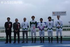 石川倭騎手の1,000勝達成表彰式