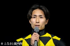 「次も応援してください」と意気込みを語った落合玄太騎手