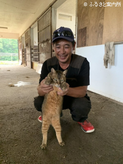 槇本一裕さんと厩舎猫のチャーシュー
