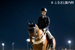 JRAの藤田元騎手が誘導馬に騎乗した