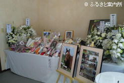 献花台と記帳スペース