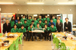 日高管内で漁獲された秋鮭の贈呈式