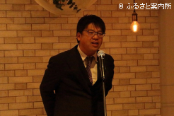 北海道競馬記者クラブ代表幹事社のスポーツニッポン新聞社北海道支局支局長の横市勇氏のあいさつ