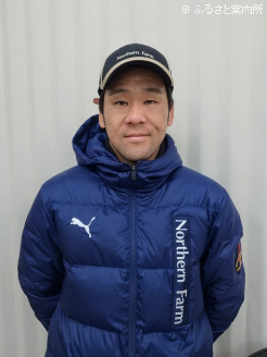 育成馬が重賞初勝利をあげた藤春猛厩舎長