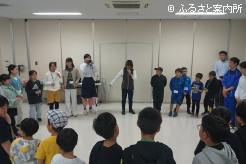 輪になって自己紹介。好きな馬などを口にした