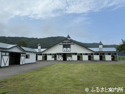 オリエント牧場の厩舎