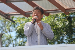 あいさつする北海道道議会議員の藤沢澄雄氏