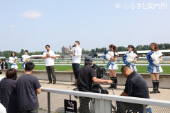 トークショーにはファイターズガールの姿も