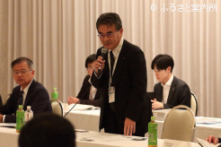 あいさつするNAR地方競馬全国協会理事の相川貴志氏