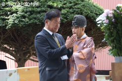 門別産馬に感謝する日高町町長の広中一好氏