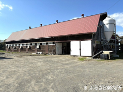 安達牧場の厩舎